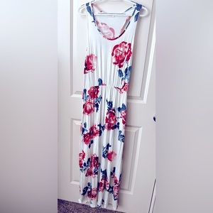Large sleeveless maxi dress